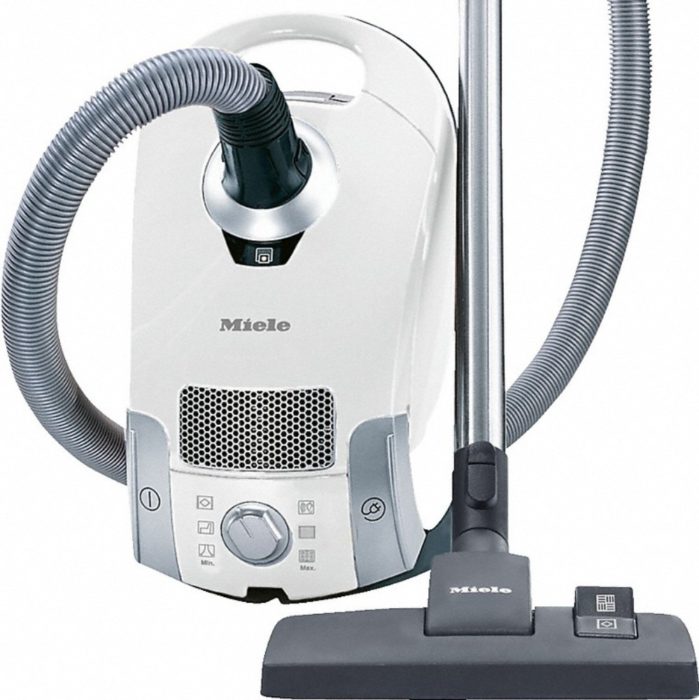 Miele Compact C1 Pure Suction Review and Comparison to the Classic C1 Olympus: What’s the Difference and Is it Worth it?