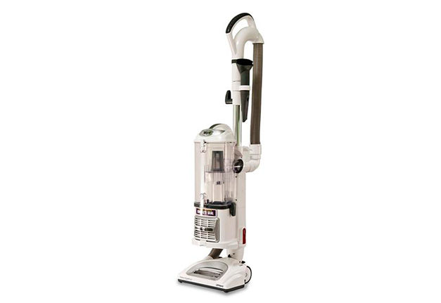 Which is the Best Value Vacuum Under $200? Shark Navigator NV356E, Lift-Away Deluxe NV361BK, NV361PR, Lift-Away NV352: We Review, Compare