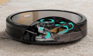 Eufy RoboVac 11+ review and Roomba comparison - Pet My Carpet.