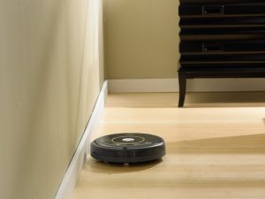 iRobot Roomba 650 Robot Vacuum Review & 652, 690 Comparison