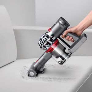 Dyson V7 Trigger Handheld Vacuum Review & Car+Boat Comparison