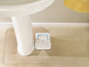 iRobot Braava Jet 240 Robot Mop Review, 380t Comparison