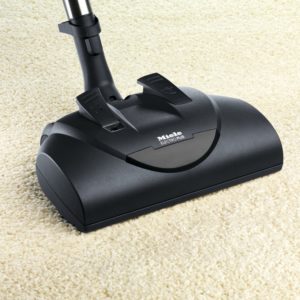 Comparison Review: Miele Complete C3 Cat & Dog vs Kona; Which Canister Vacuum is Better for Pets and High Pile Carpets?